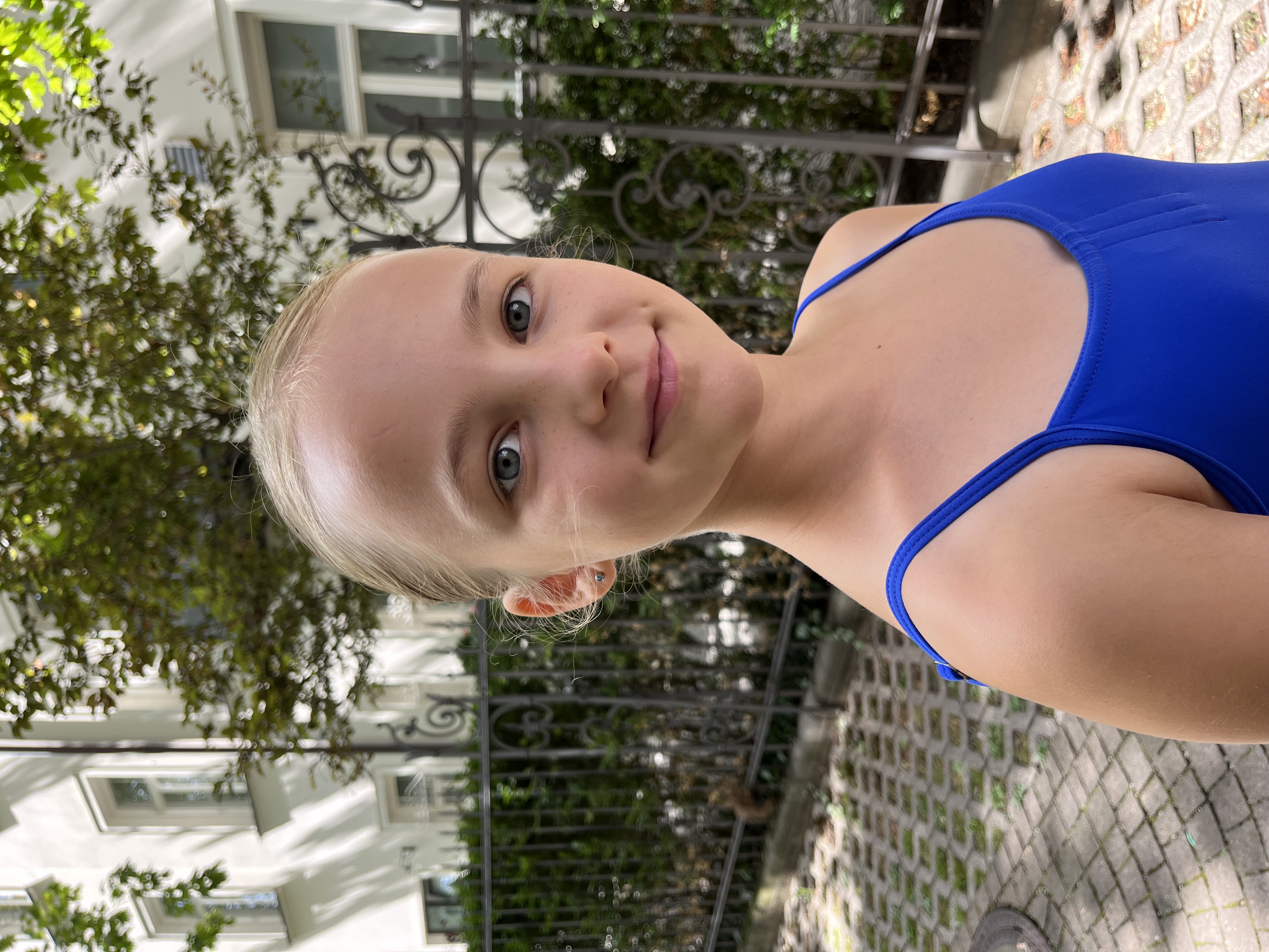 Elizaveta_Sumajlova_Headshot.jpg