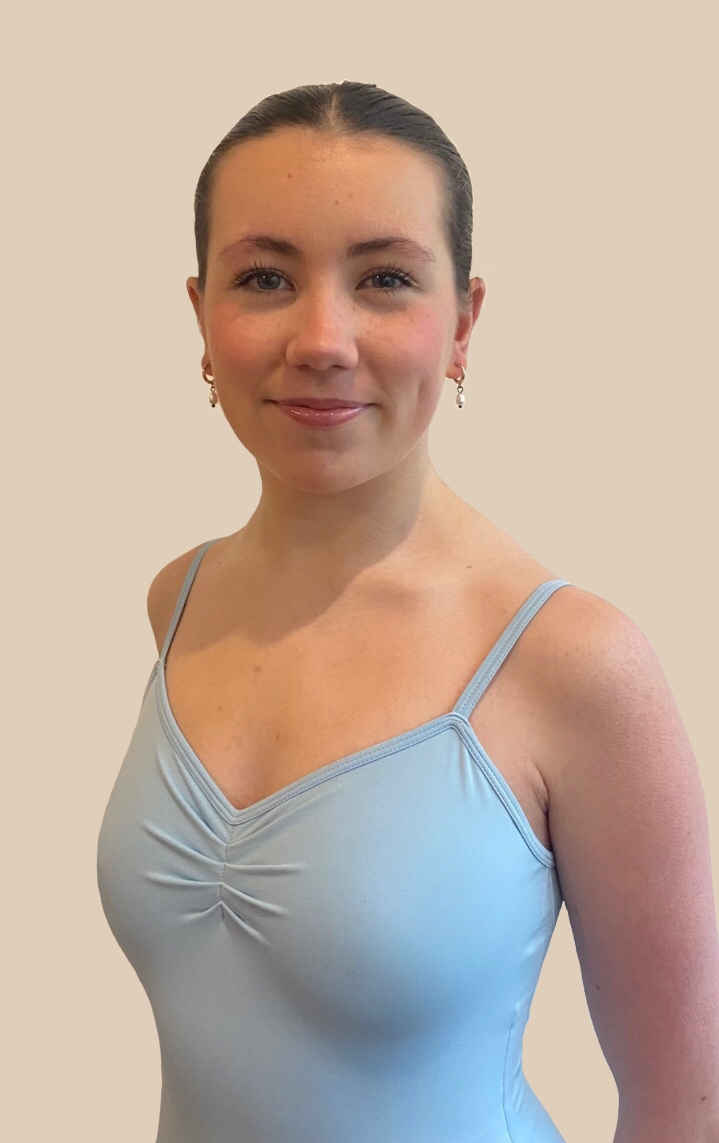 Gemma_Goldsztein_Headshot.jpg