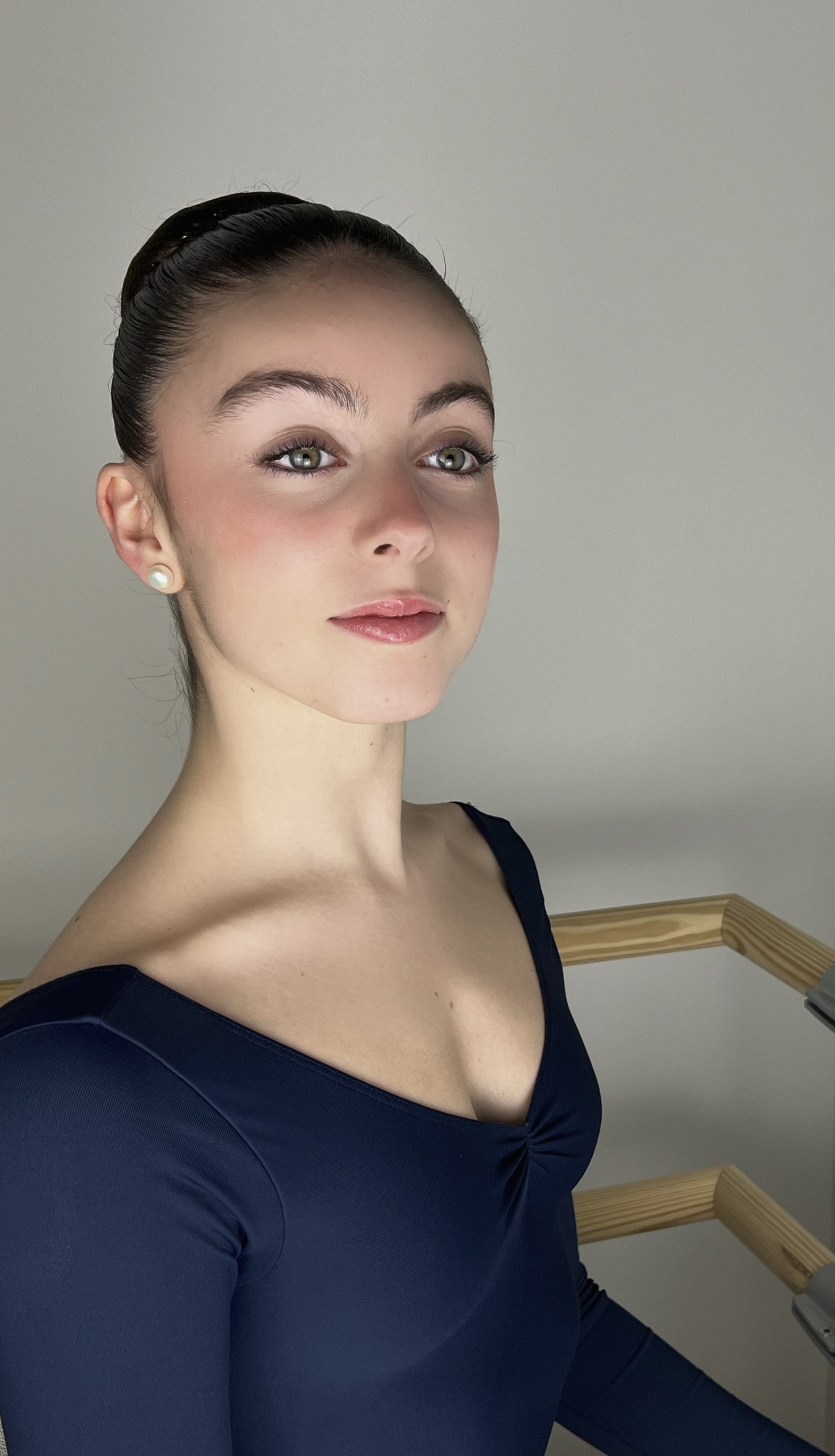 Adriana_Marquiegui_Faceshoot.jpg