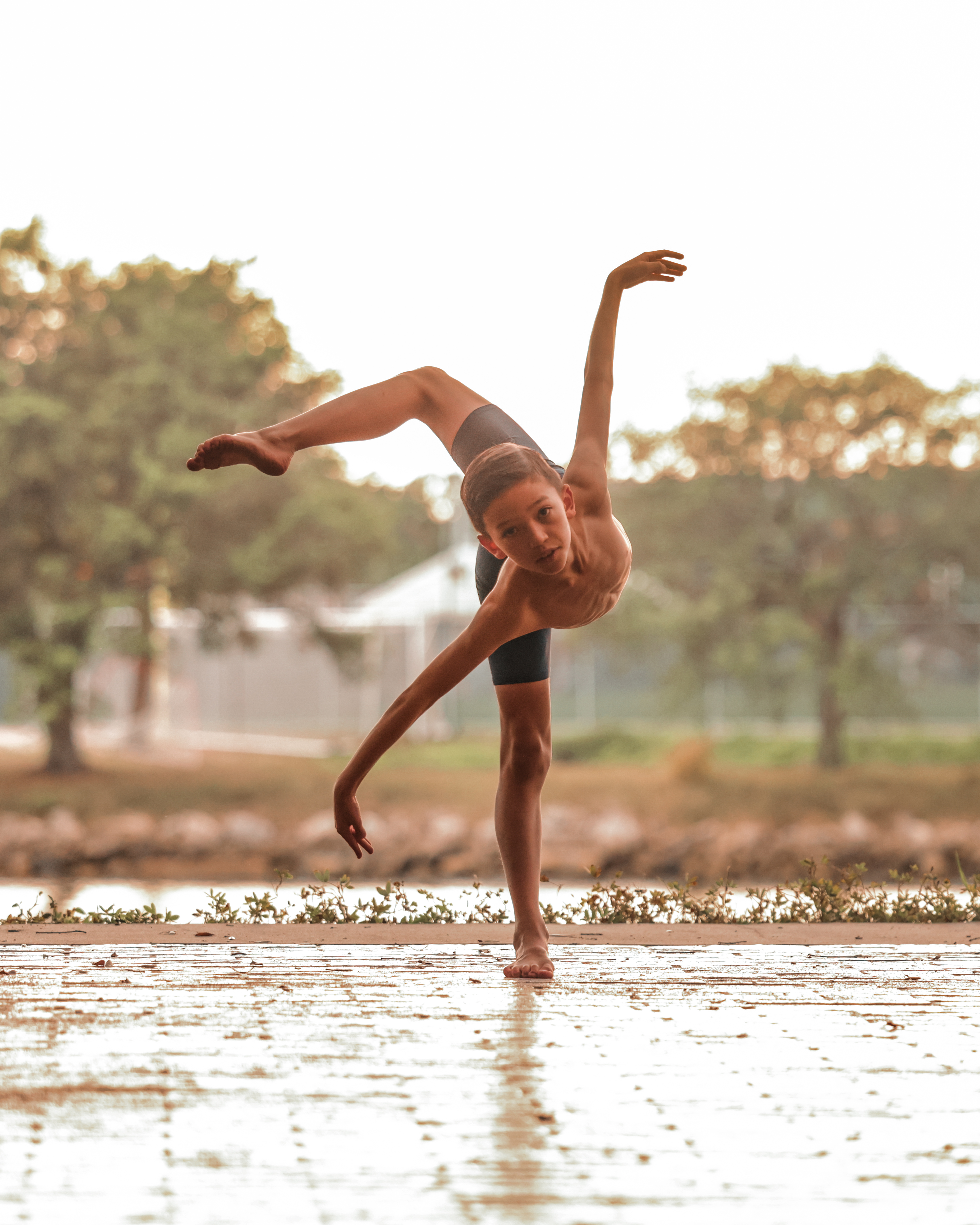 00024_-_Owen_Simmons_-_Photographer_Chris_Moore.JPG