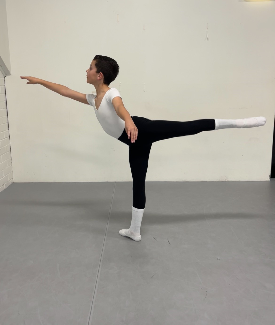 Liam_Forsyth_-_Arabesque.jpg