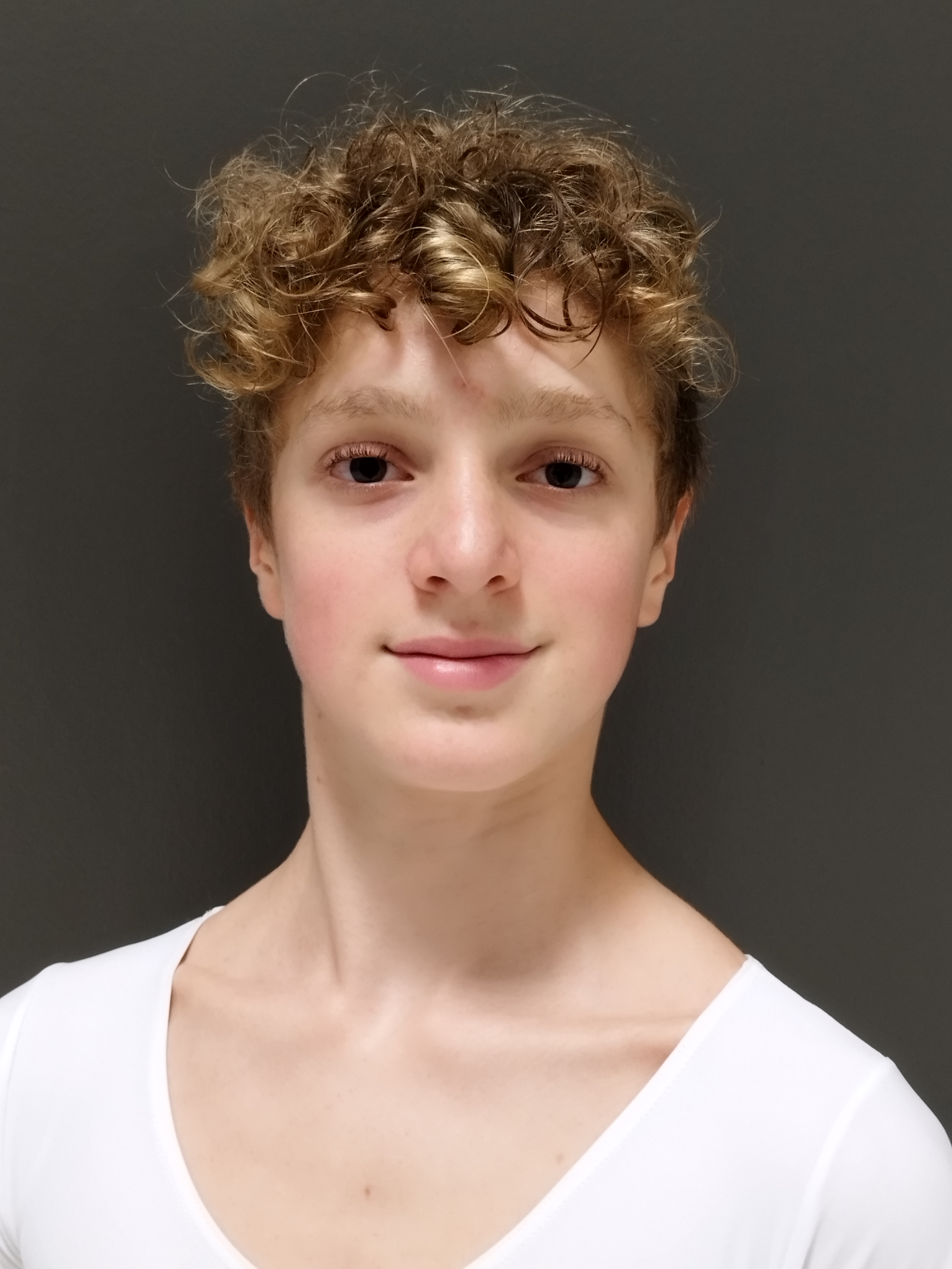 foto_ema_faccia.jpg