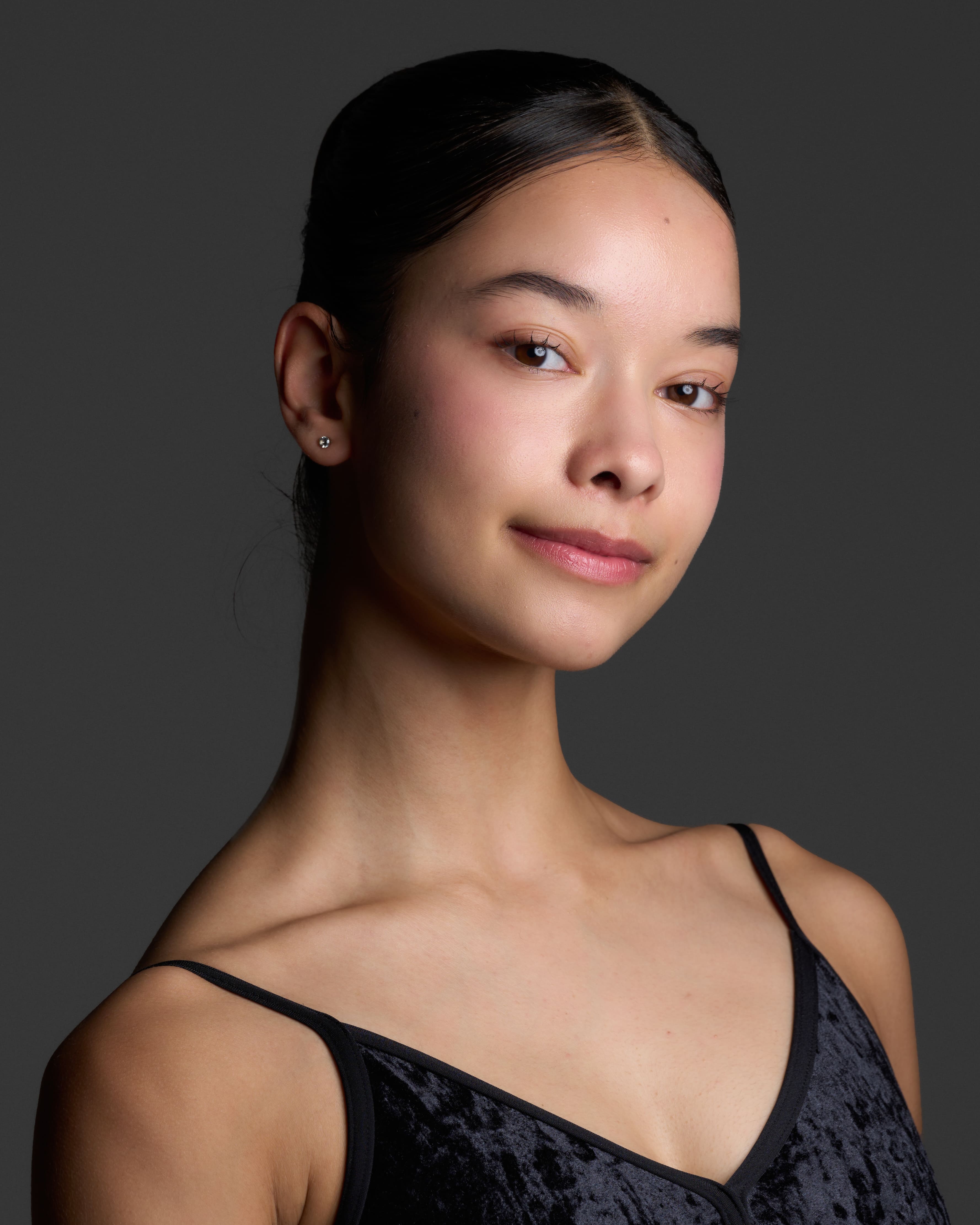 Ana_lle_Tran_Headshot__1___1_.jpg
