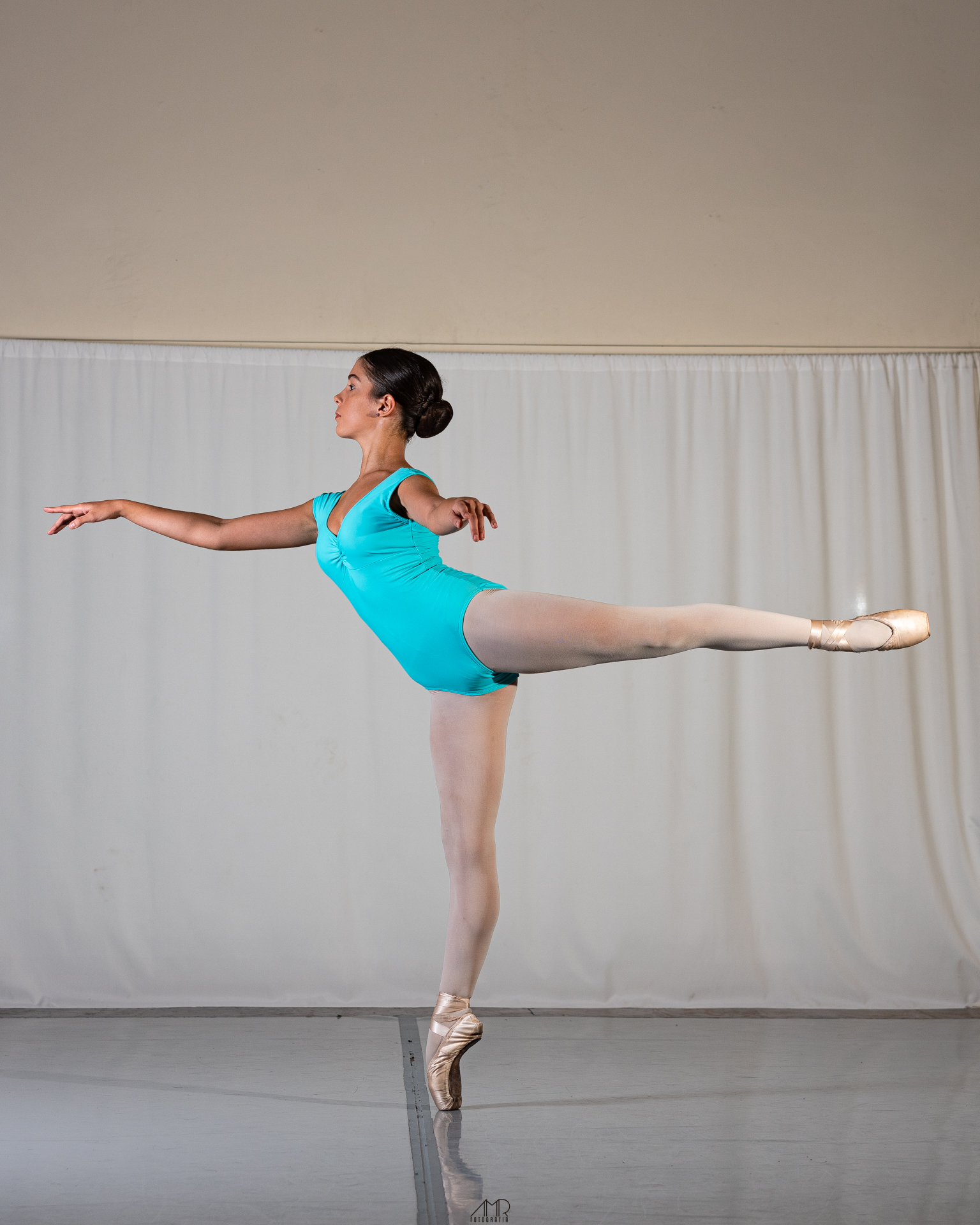 Cinalli_G_-_Pose2.jpg