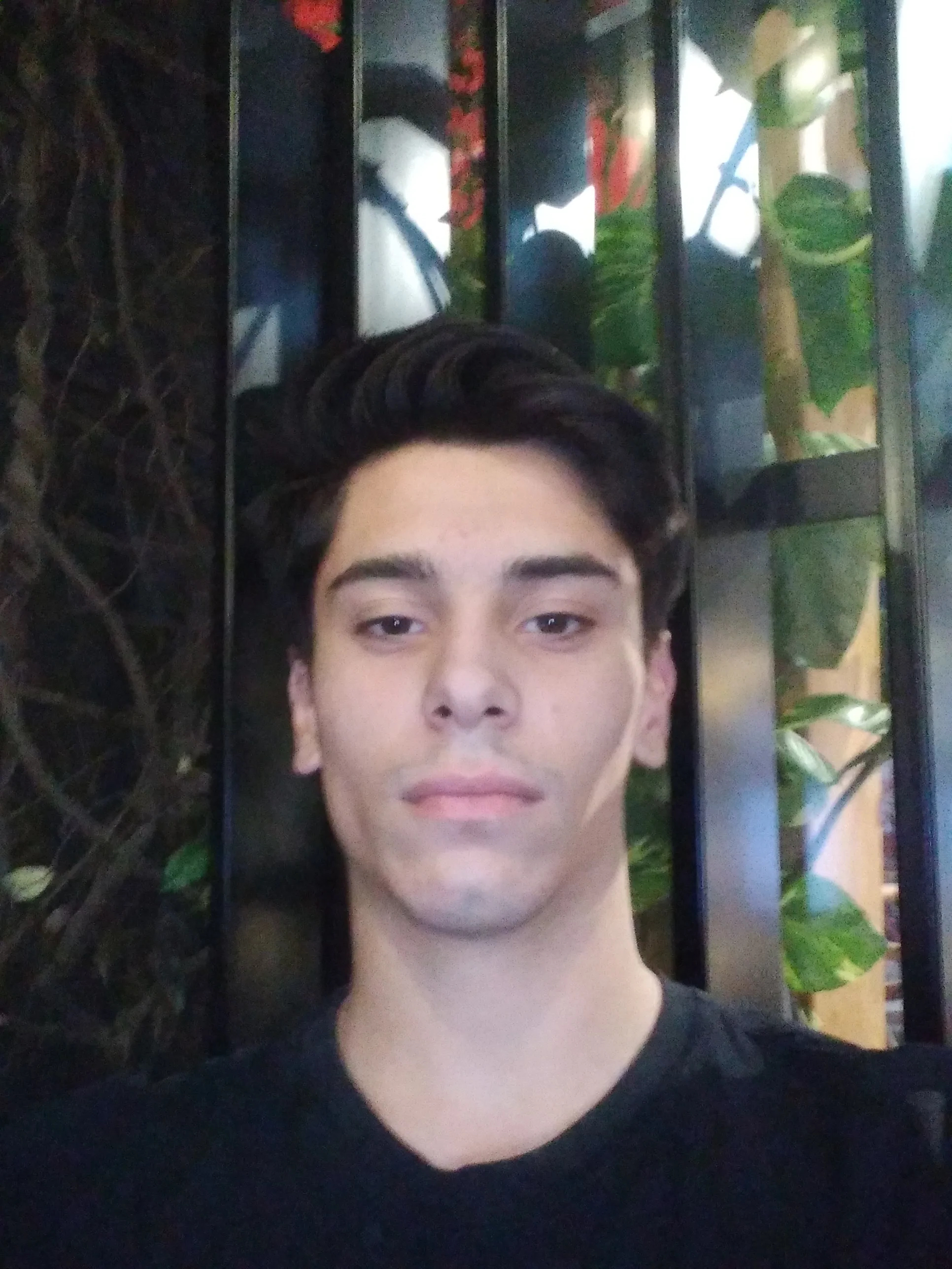 SPAHIU_Krejgi_-_Provide_a_recent_headshot_-_copie.jpg