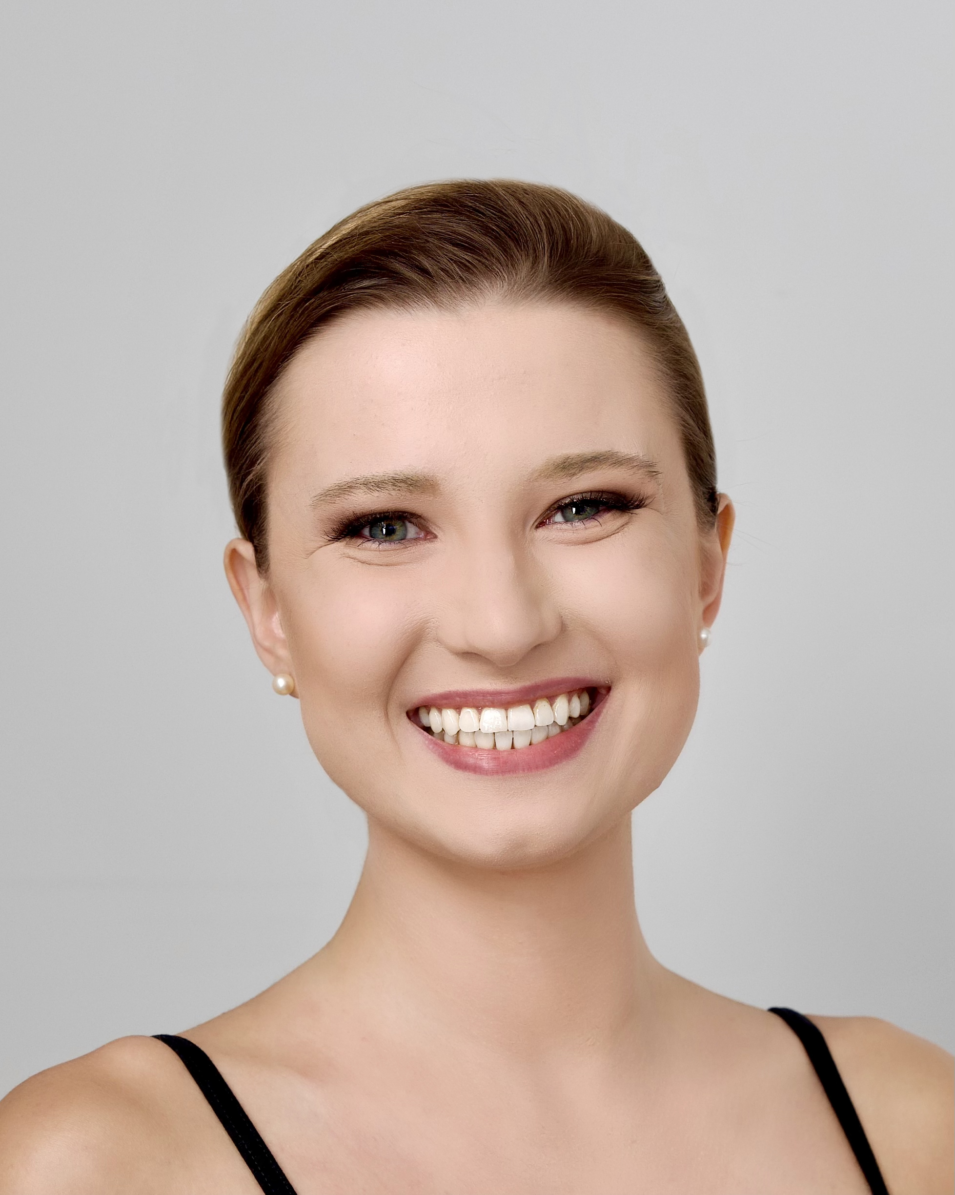 Headshot.jpg