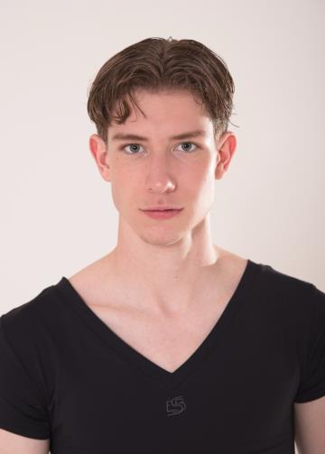 Finn_Faulconer_headshot.jpg