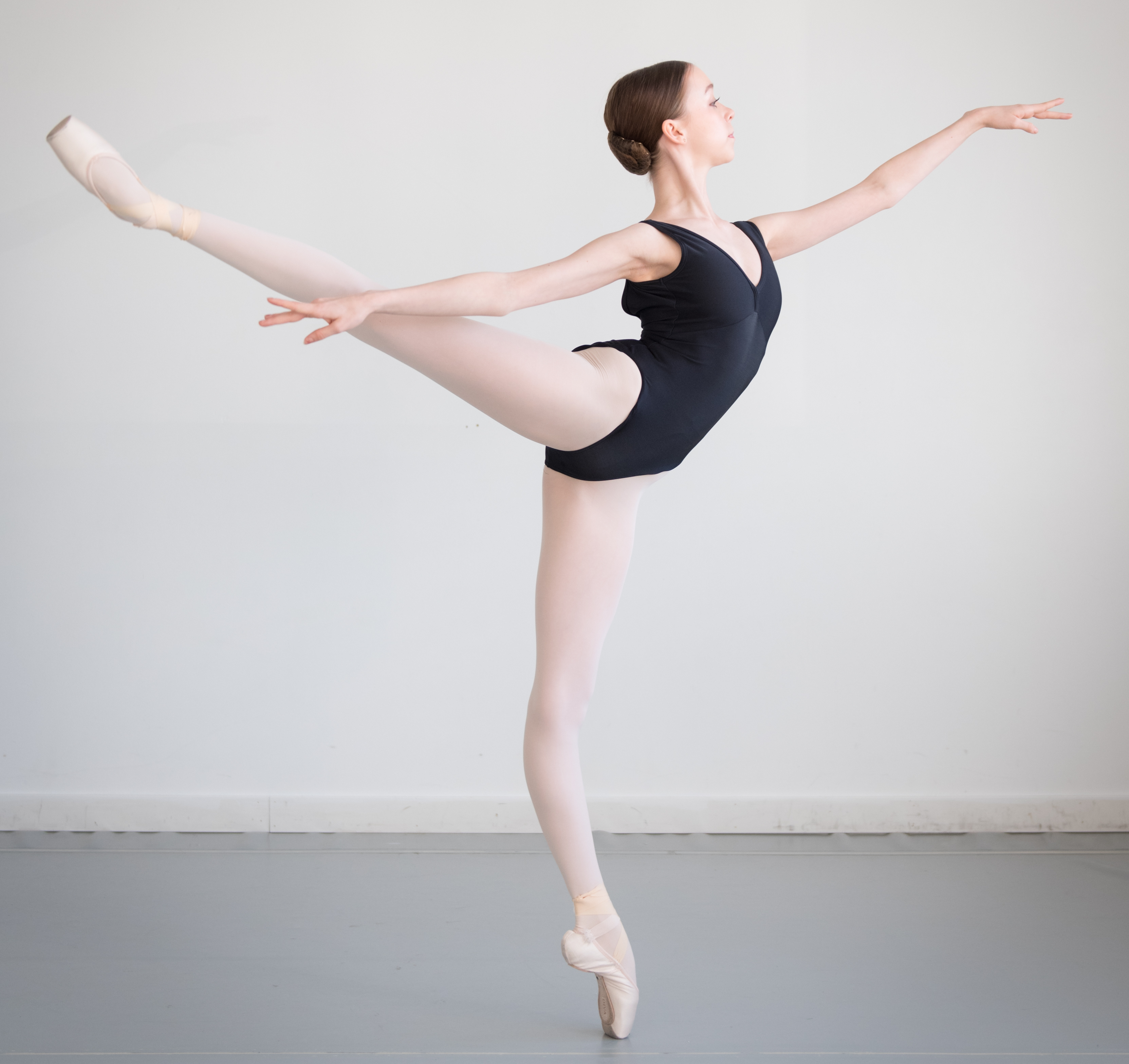 Everly_Nedza-Arabesque_2024.jpeg.jpeg