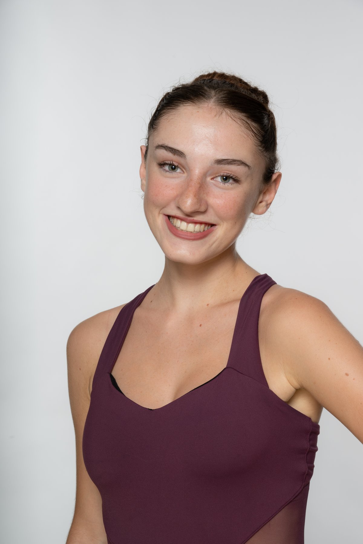 EMMA CAVAILLÈS portrait