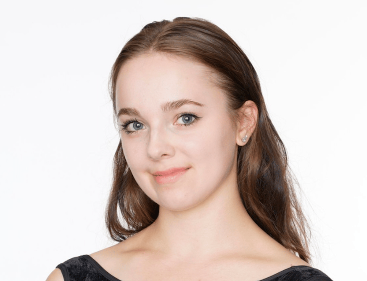 Avery Nelson portrait