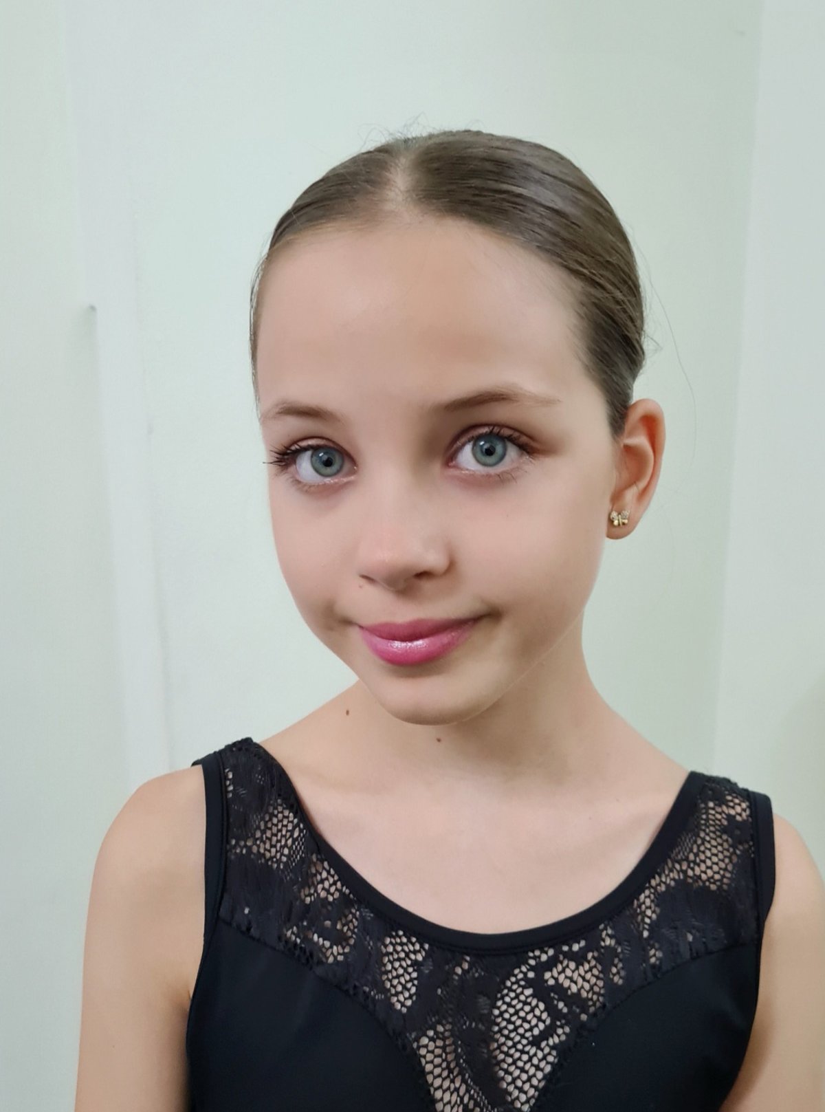 Anya - Maria Enache portrait