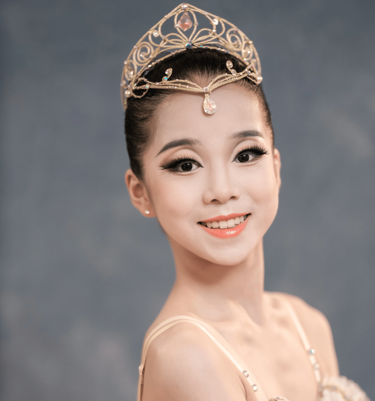 Shiqi Peng portrait