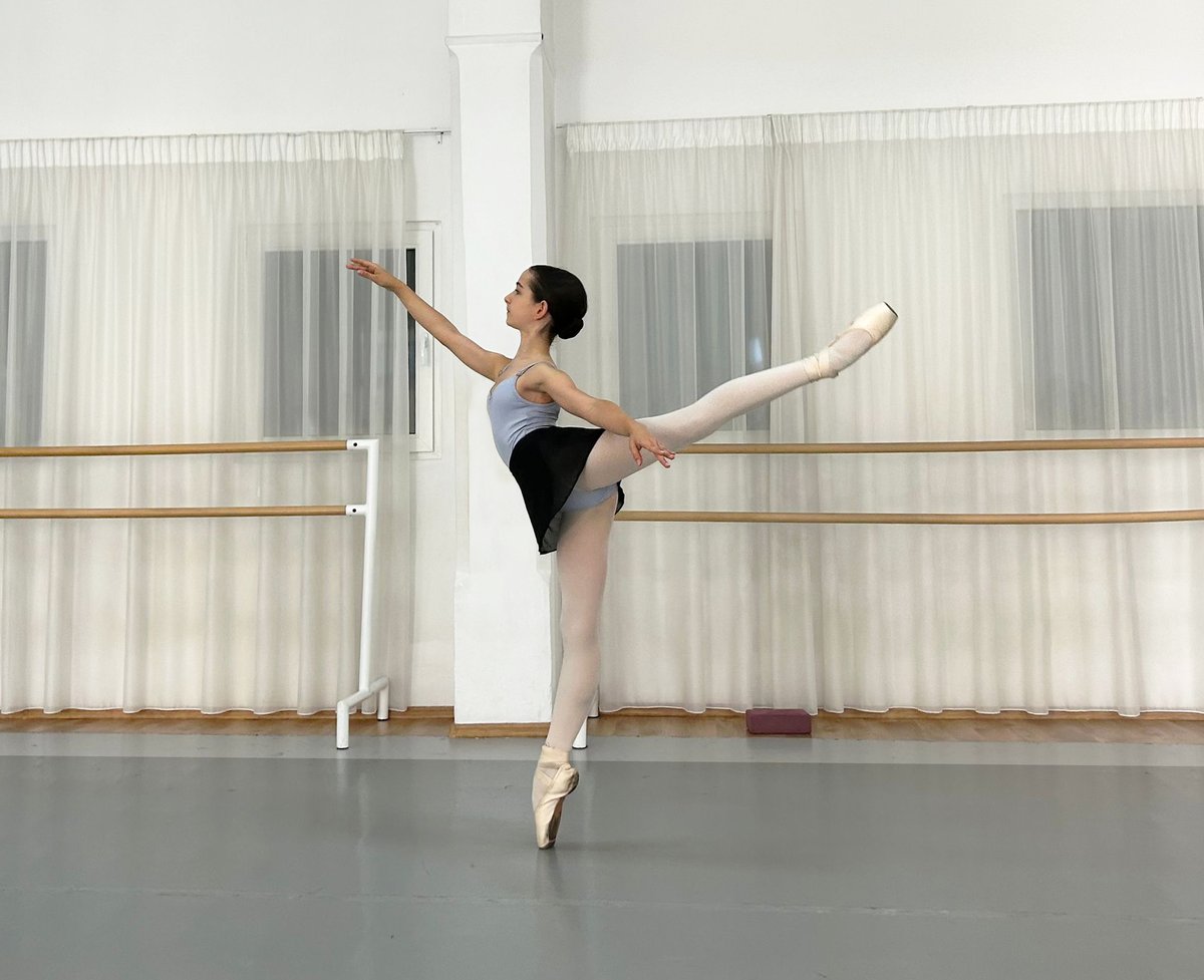 Miruna Stoicescu portrait