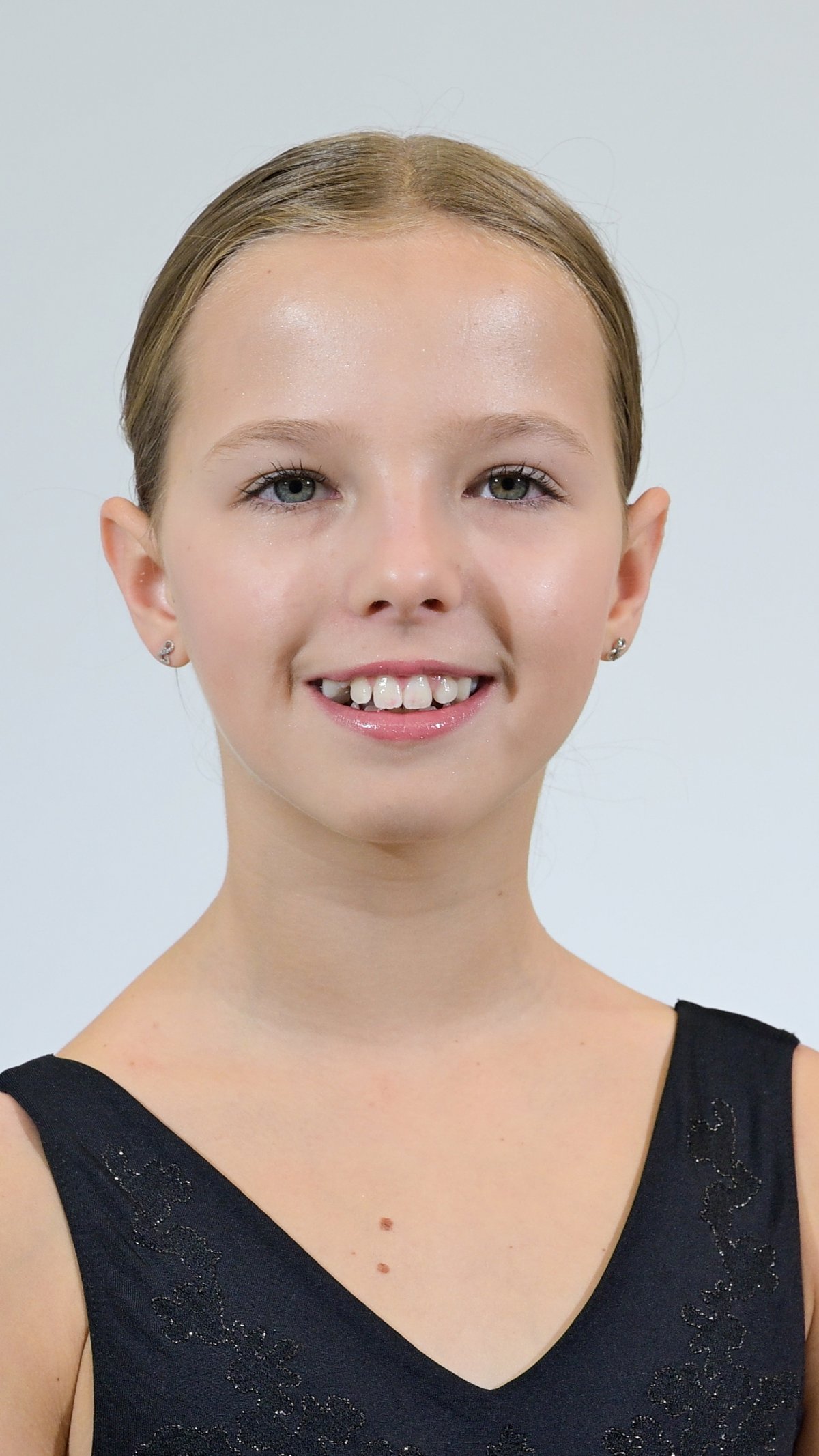 Raya Popova portrait