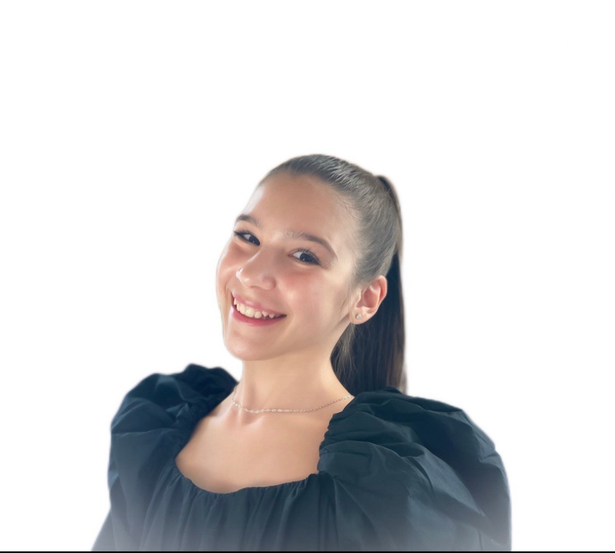 Eva Pavaliayeva portrait