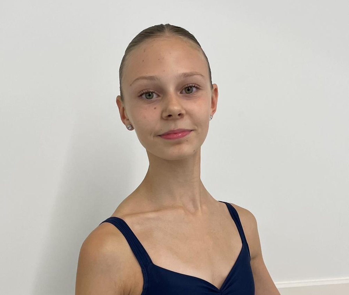 Samanta Briskaite portrait