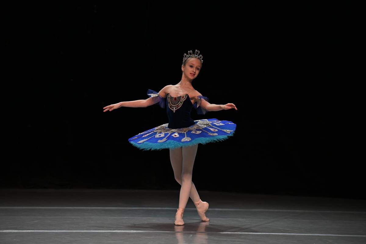 Nikol Gruzdieva portrait
