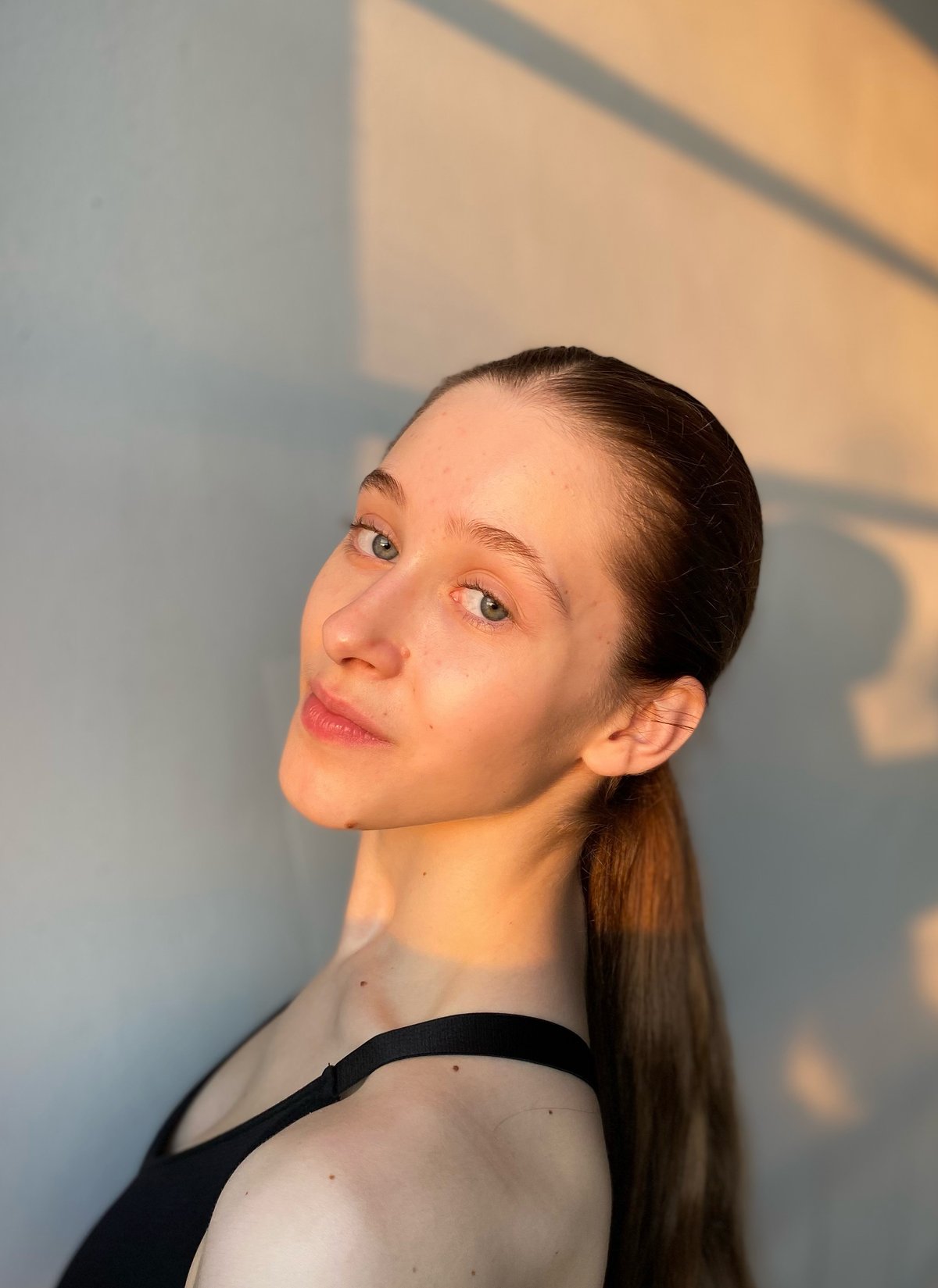 Julia Utesova portrait