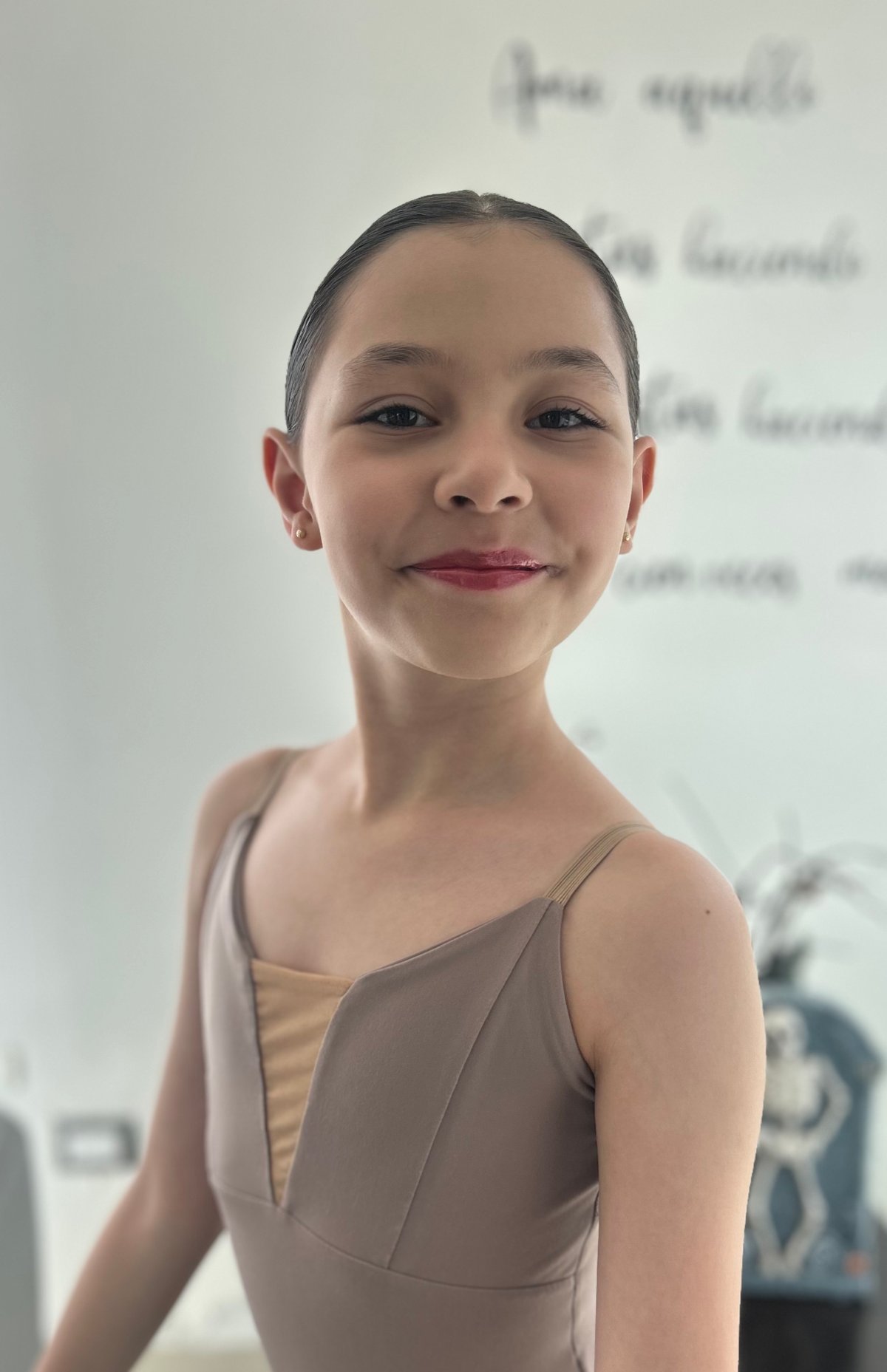 Isabella Cerón Zerecero portrait