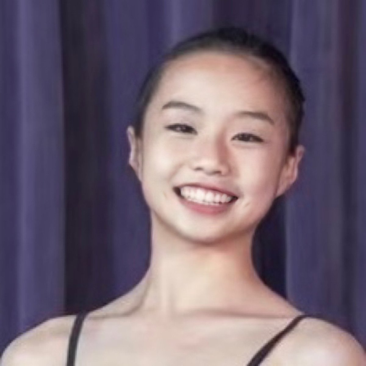 Chloe Wang Mum Jie Shao portrait