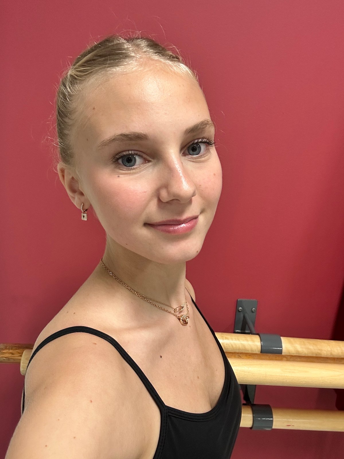 Juliette Larsson portrait