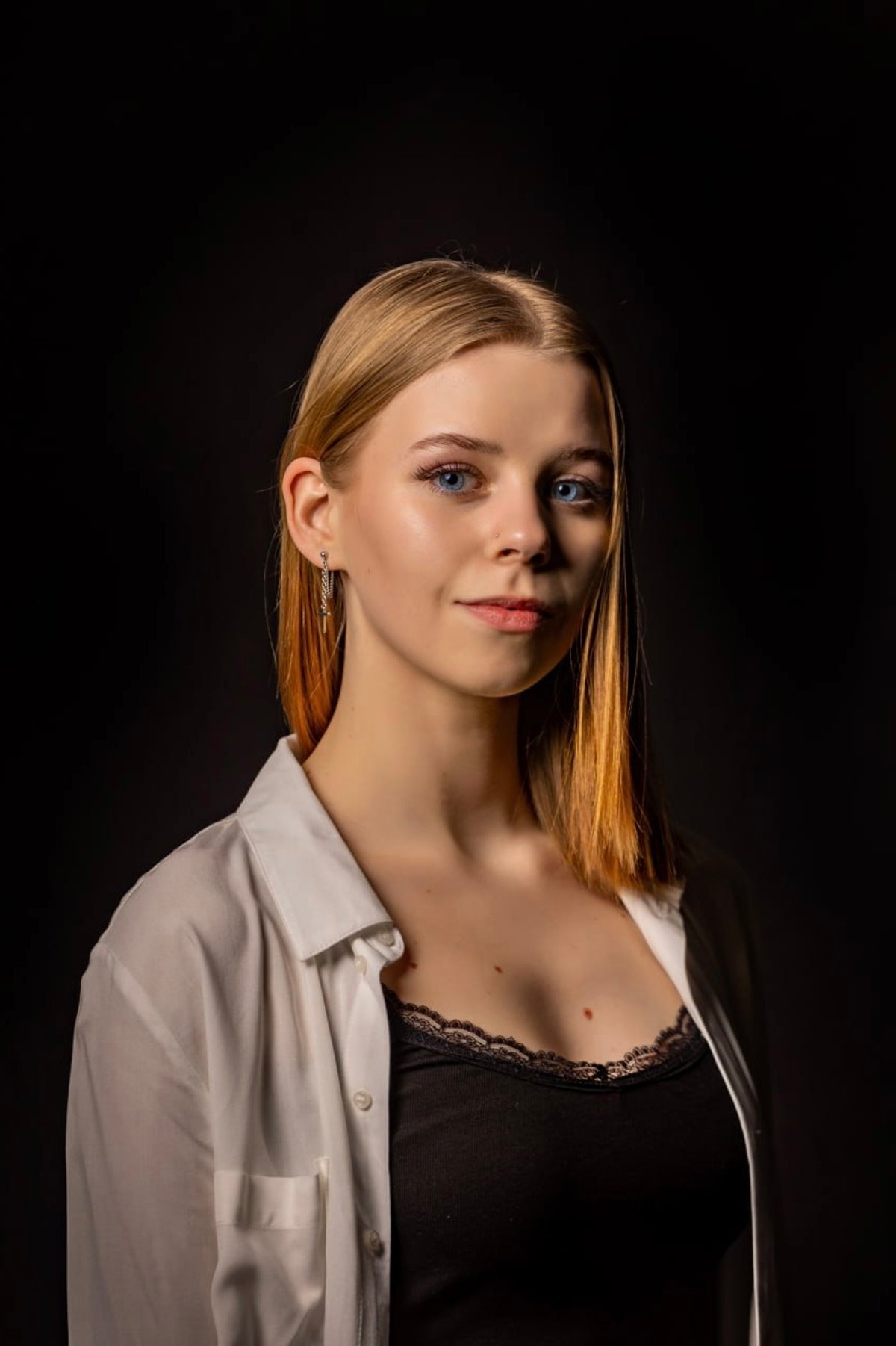 Eva Melnikova portrait