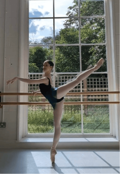 Elisa DEBISE — Classical dancer, France