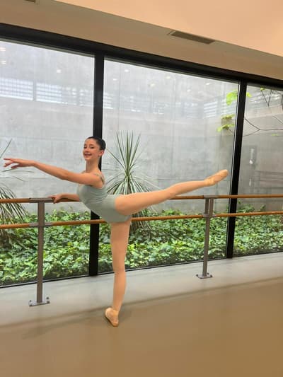 Elisa DEBISE — Classical dancer, France
