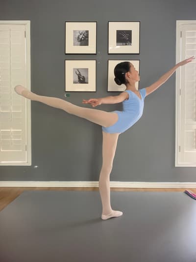 Xirui Xu — Classical dancer, Australia