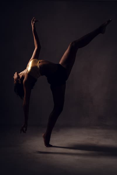 nadia bizzini — dancer