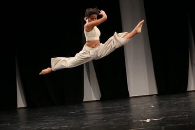 nadia bizzini — dancer