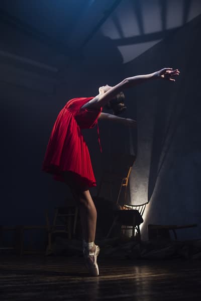 Nela Petrová — dancer