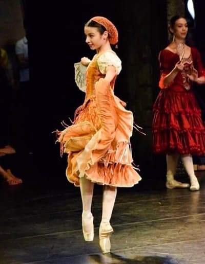 Duygu Eliz Erkut — Classical dancer, Italy