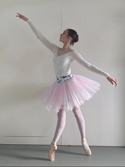 Siofra McAweeney — Classical dancer, Australia