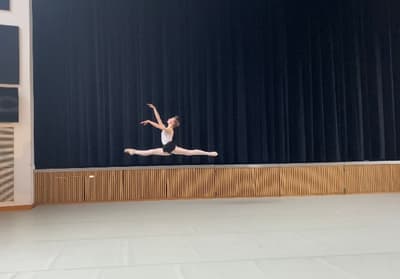 Elizabeth Yarwood — Classical dancer, United Kingdom