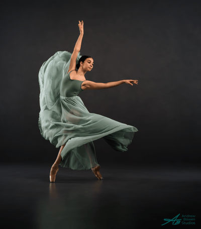 Nadia Cerdas — Classical dancer