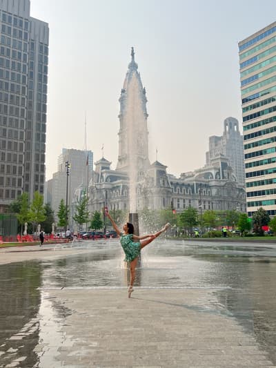 Nadia Cerdas — Classical dancer