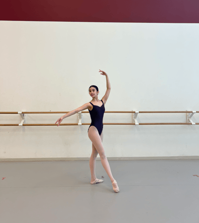 Nadia Cerdas — Classical dancer