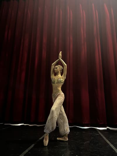 Aleksandra Piatko — Classical dancer
