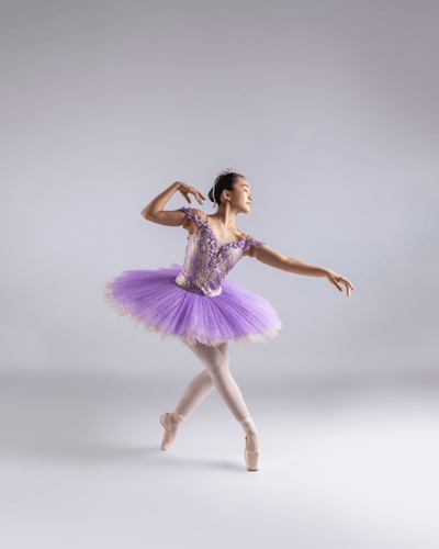 Miri Nagata — Classical dancer