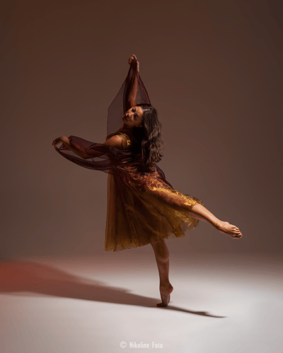 Nina-Sofia Kratz — Classical dancer