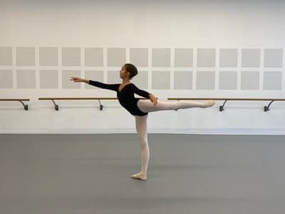 Yrene Wagner Van de Riet — Classical dancer, France