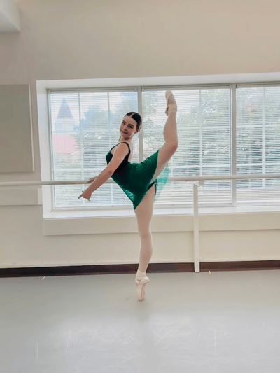 Anna Evans — Classical dancer