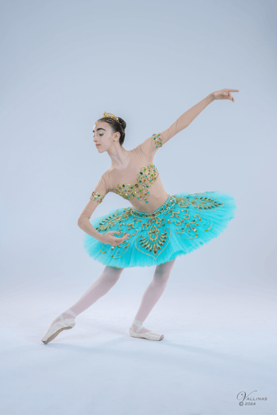 Clara Santos Lagüéns — Classical dancer, Spain