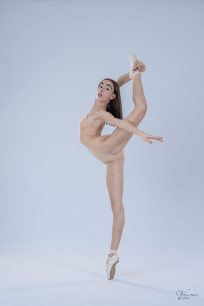 Clara Santos Lagüéns — Classical dancer, Spain