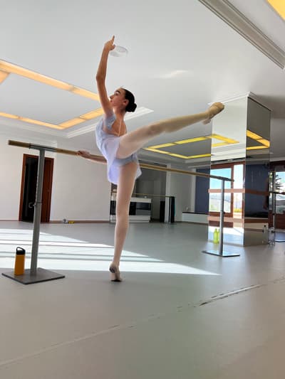 Clara Santos Lagüéns — Classical dancer, Spain