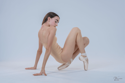 Clara Santos Lagüéns — Classical dancer, Spain