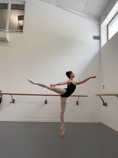 Noelie Amouroux Andrieu — Classical dancer, Zürich, Switzerland