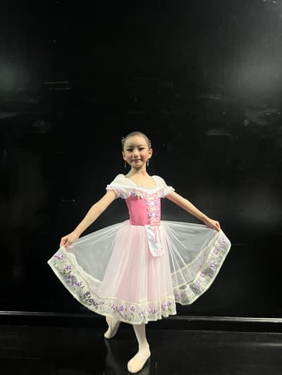 Aiko Dominique Raizel — dancer, Indonesia