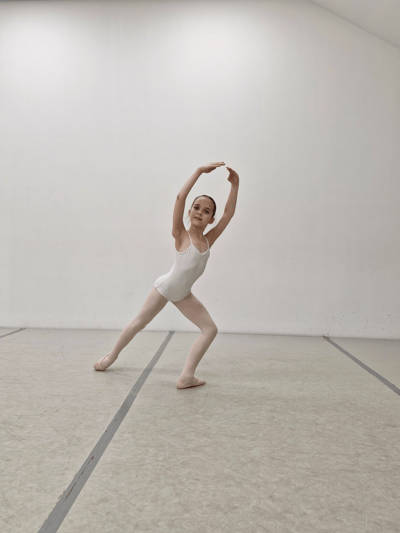 Meta Meskyte — Classical dancer